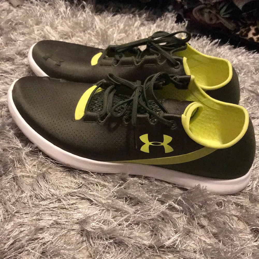 Under Armour Speedform sneakers